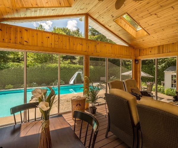 Screened Porch Installation: What Homeowners Should Expect
