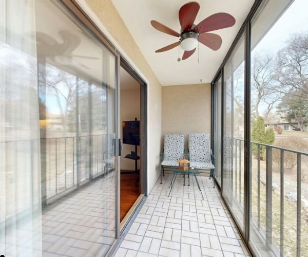 How a Screened Porch Adds Value and Comfort to Your Home